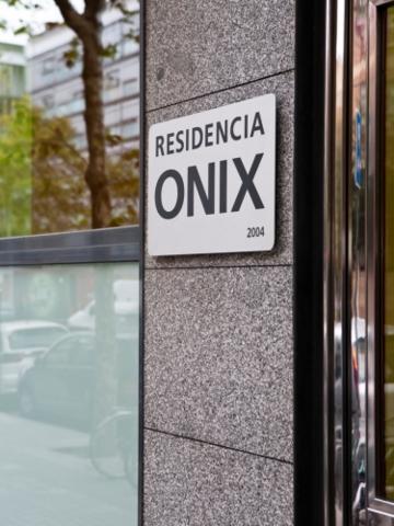 Residencia Estudiantes Onix Apartment *